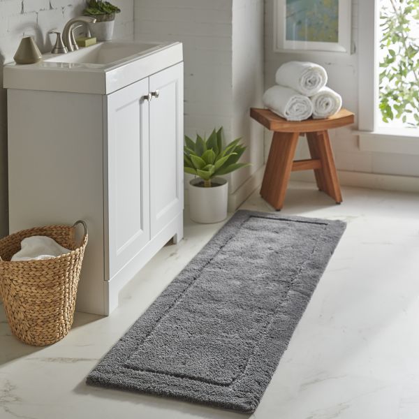 Using Rugs in the Bathroom | Chillicothe Carpet